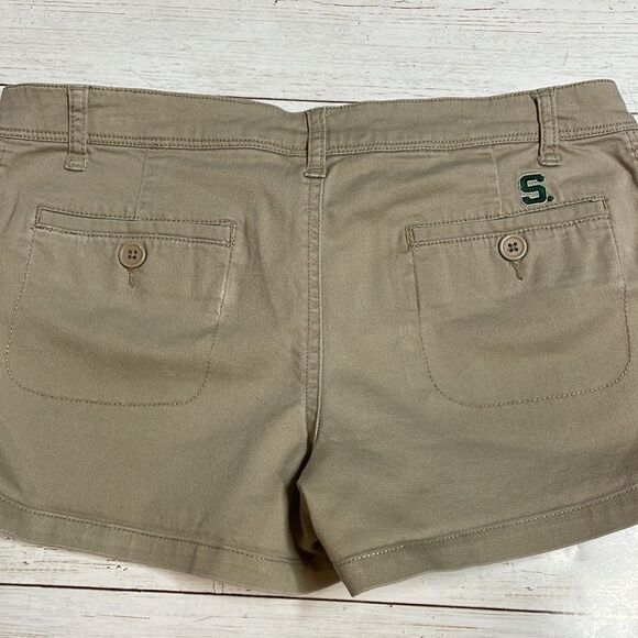 College classics khaki color Michigan State Spartans shorts. Size 5. - Picture 5 of 10